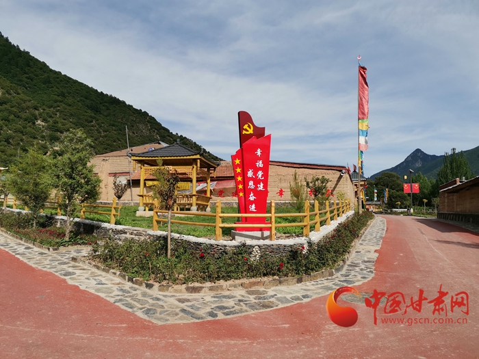 【蘭大新聞學(xué)子重走西北角】甘南迭部：村民吃上“文化飯”，搭上“旅游車”