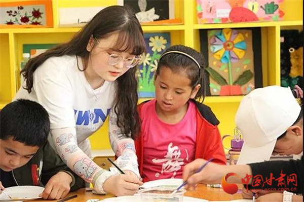 關(guān)愛山區(qū)的孩子 西北師大學(xué)子在東鄉(xiāng)、會(huì)寧開展體育美育浸潤(rùn)行動(dòng)活動(dòng)