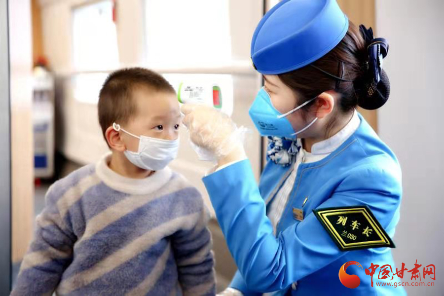 回家路上，請配合疫情防控要求 