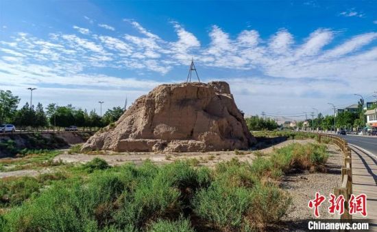 圖為沙州郡城遺址公園古遺址?！⊥醣筱y 攝