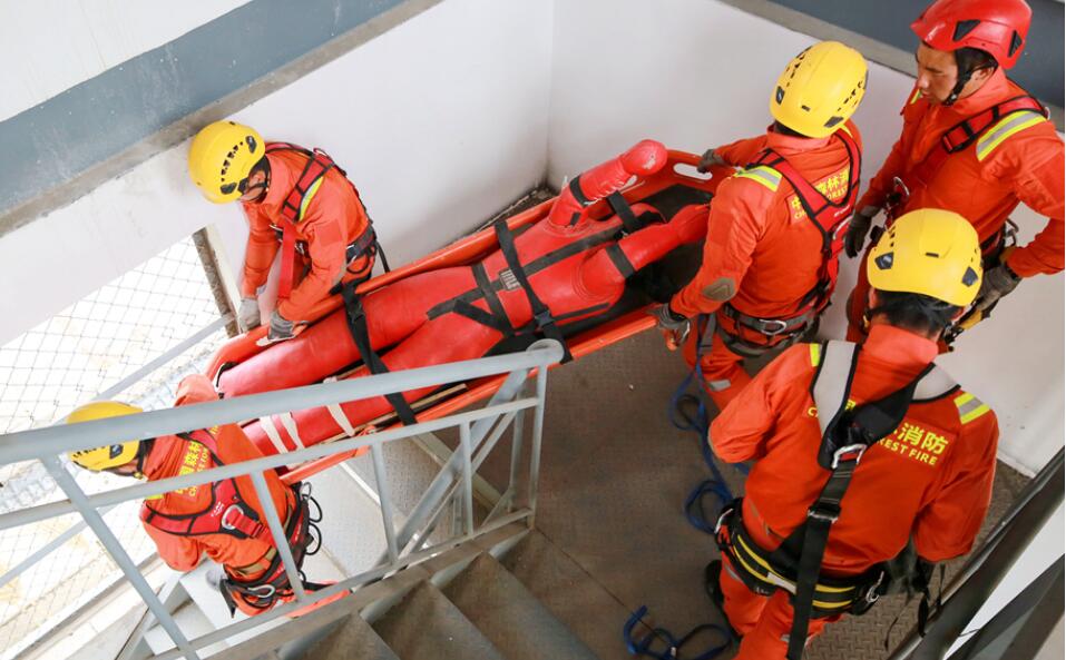 【隴拍客】超燃！ “火焰藍(lán)”競(jìng)技比武火力全開