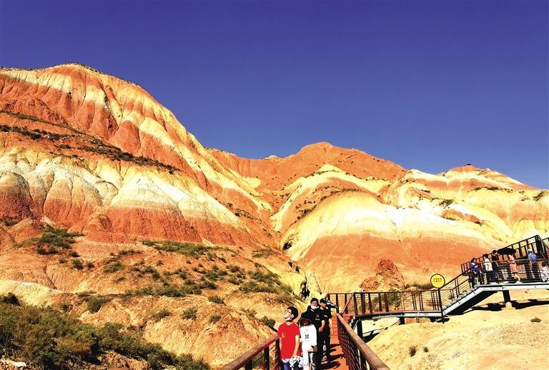 攜程《2021年國(guó)慶假期出游總結(jié)報(bào)告》出爐  西安、上海、北京、西寧、成都成甘肅省主要客源地